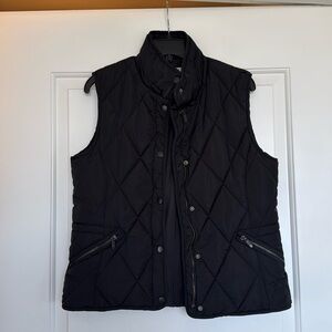 Zara Women’s Black Puffer Vest